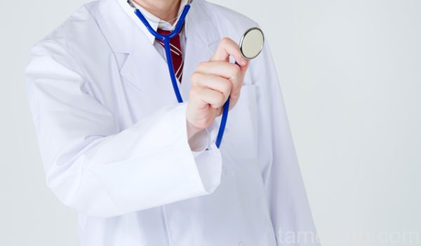 free-photo-doctor-stethoscope-hand